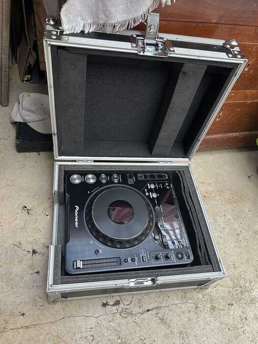 2 platines PIONEER CDJ 1000 MK3 AVEC FLYERS Musique 4