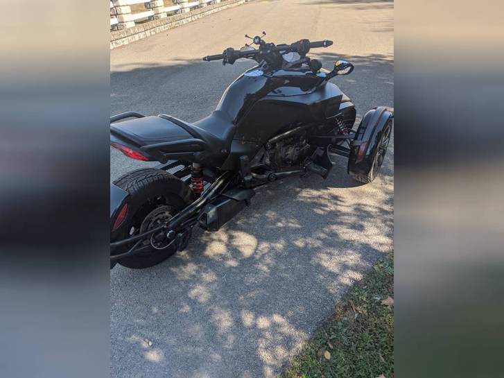 2016 Can-Am SPYDER F3-S SPECIAL SERIES Véhicules