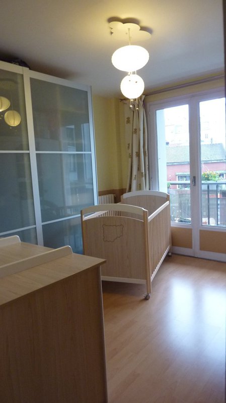 Appartement de 3 pièces de 59 m² dans petite copropriété des années 1970 sécurisée (interphone, digicodes, porte blindée…) 4 Appartement de 3 pièces de 59 m² dans petite copropriété des années 1970 sécurisée (interphone, digicodes, porte blindée…) Immobilier 4