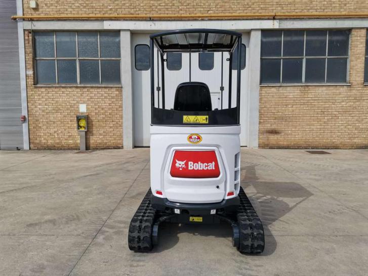 BOBCAT E20 3 BOBCAT E20 Véhicules 3