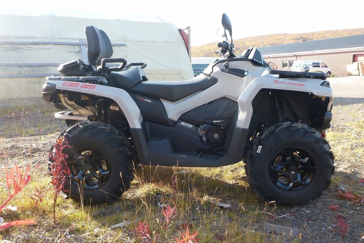 Can-Am Outlander MAX 570 Véhicules 2