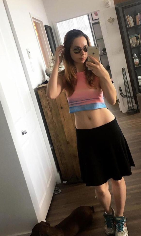 Escorte disponible 4 Escorte disponible Érotique 4