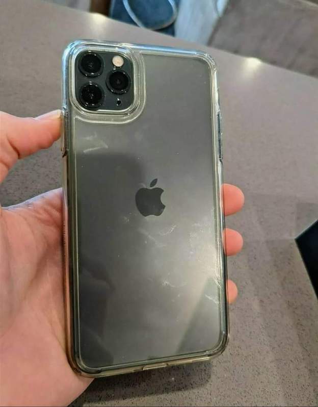 IPhone 11pro Max 256go État batterie 99% 3 IPhone 11pro Max 256go État batterie 99% Teleohon & Navigation 3