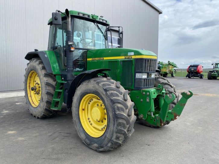 John Deere 7810 John Deere 7810 Véhicules