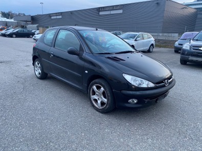 Peugeot 206 1.4 HDI XT Peugeot 206 1.4 HDI XT Véhicules