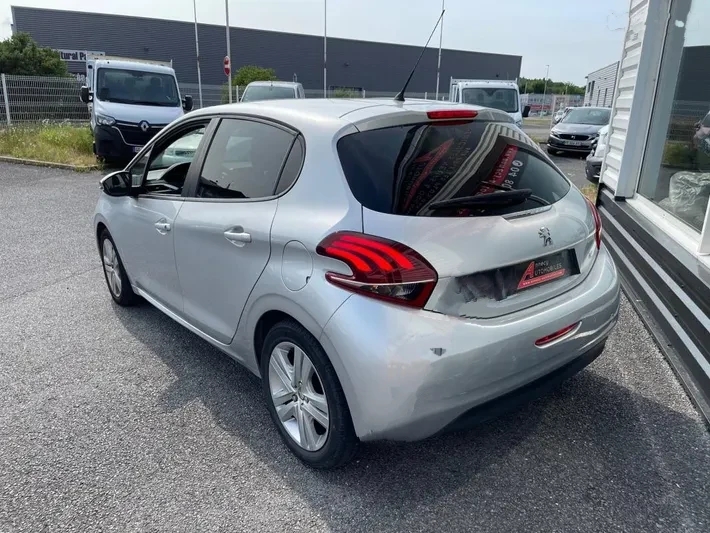 Peugeot 208 1.2 PureTech 82ch Style 5p Vhicules 2