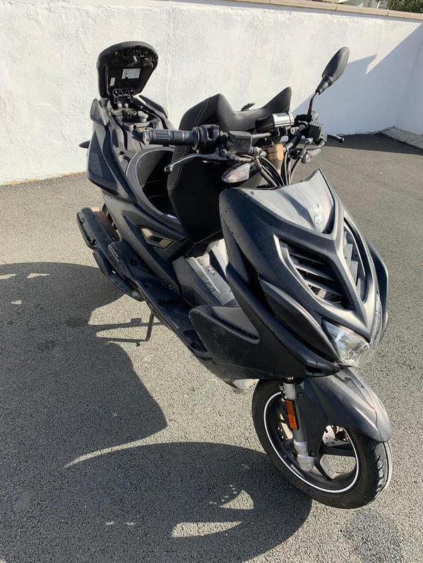 Scooter MBK  Véhicules