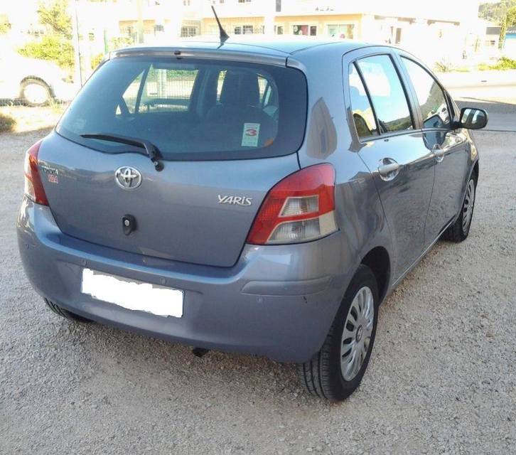 Toyota Yaris-II 5portes 100 VVT-I, Année: 2009 Toyota Yaris-II 5portes 100 VVT-I, Année: 2009 Véhicules