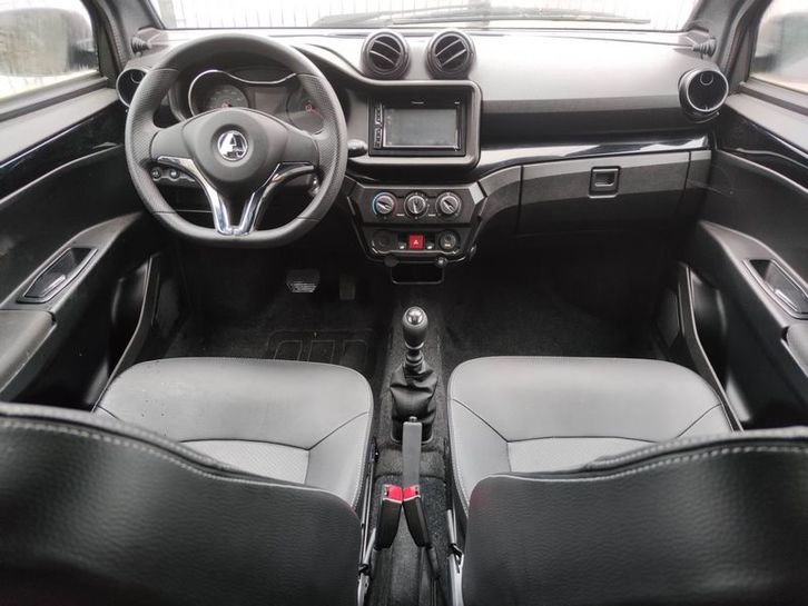 Voiture sans permis AIXAM COUPE GRIS TITANE TOIT NOIR 3 Voiture sans permis AIXAM COUPE GRIS TITANE TOIT NOIR Véhicules 3