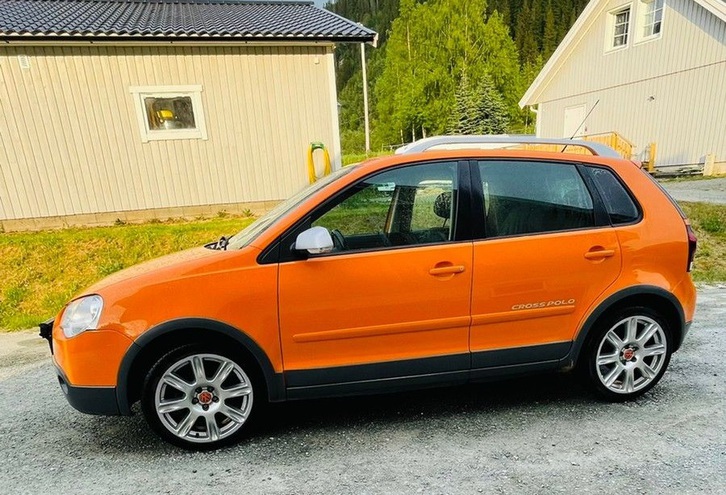 Volkswagen Polo 1.9 tdi 100 4 Volkswagen Polo 1.9 tdi 100 Véhicules 4