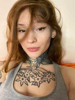  Salut J'ai envie de faire connaissance mais je suis rarement en ligne par ici et j'ai envi