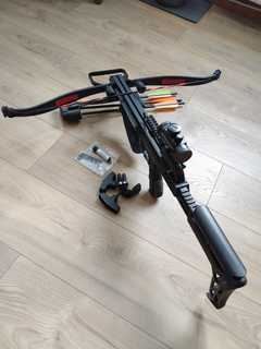 Vend arbalète jag 2 pro 175 livres neuf avec ses accessoires jamais servi juste monté pour la ven