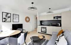 Bonjour,
<br>Studio 1 pièces meublé de 24m² situé au 1ère étage avec une entrée personnelle,