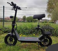 Je vends ma trottinette récemment achetée, disponible avec son certificat de conformité.
<br>Me 