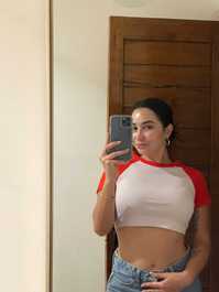 coucou je suis disponible pour un plan cul ajoute moi sur snap carina_lucie